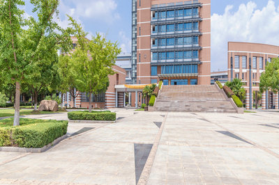 本科有學位報考上海海事大學在職研究生需滿足什么條件？